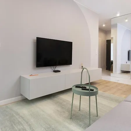 Ostoya Pucka With Parking By Renters Apartamento